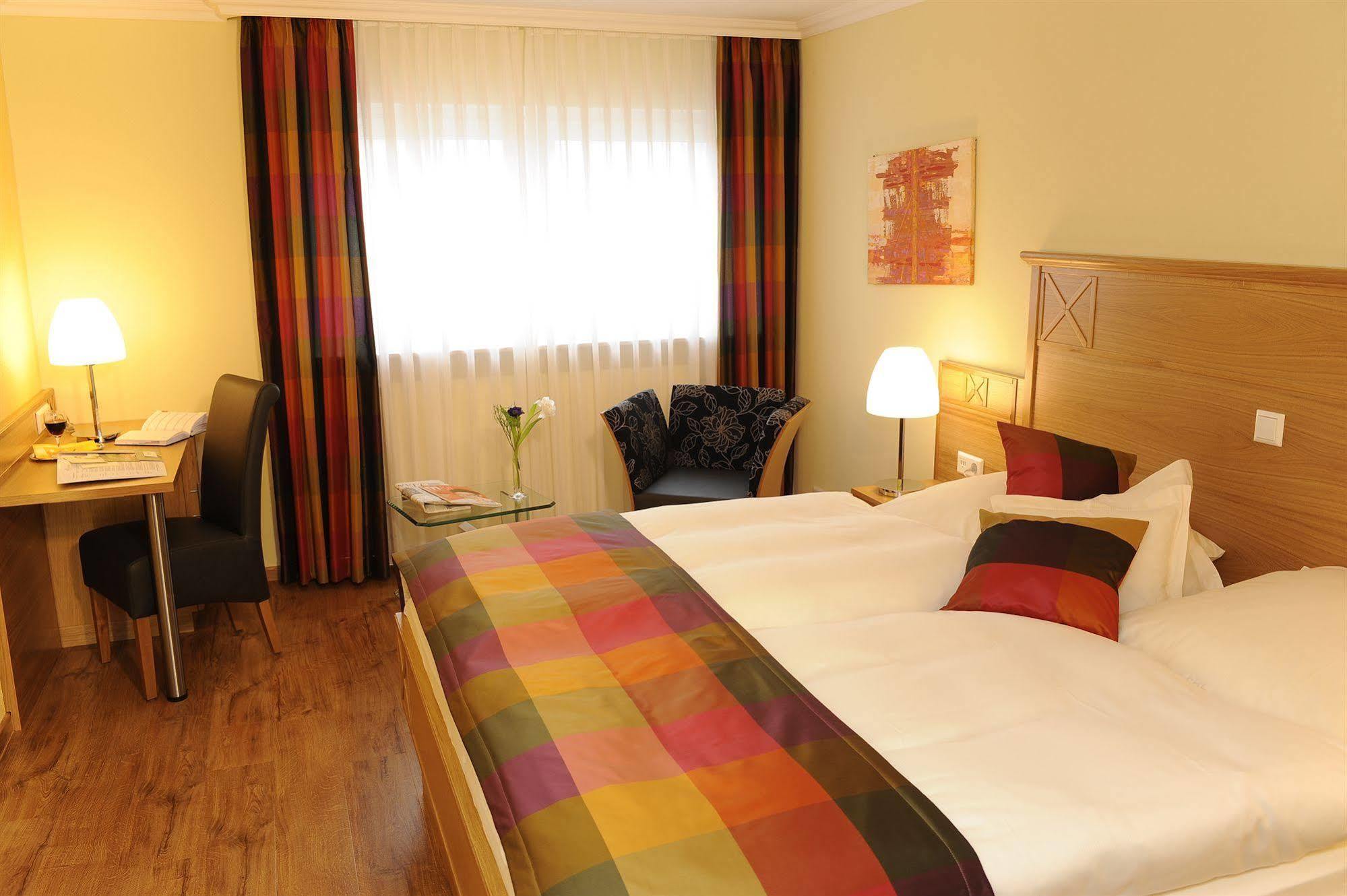 Landidyll Hotel Restaurant Birkenhof Klosterkumbd Dış mekan fotoğraf